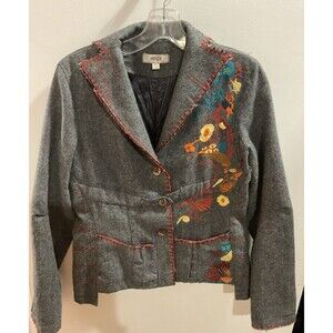Hendi Wool Coat Embroidered Button Closure Festive